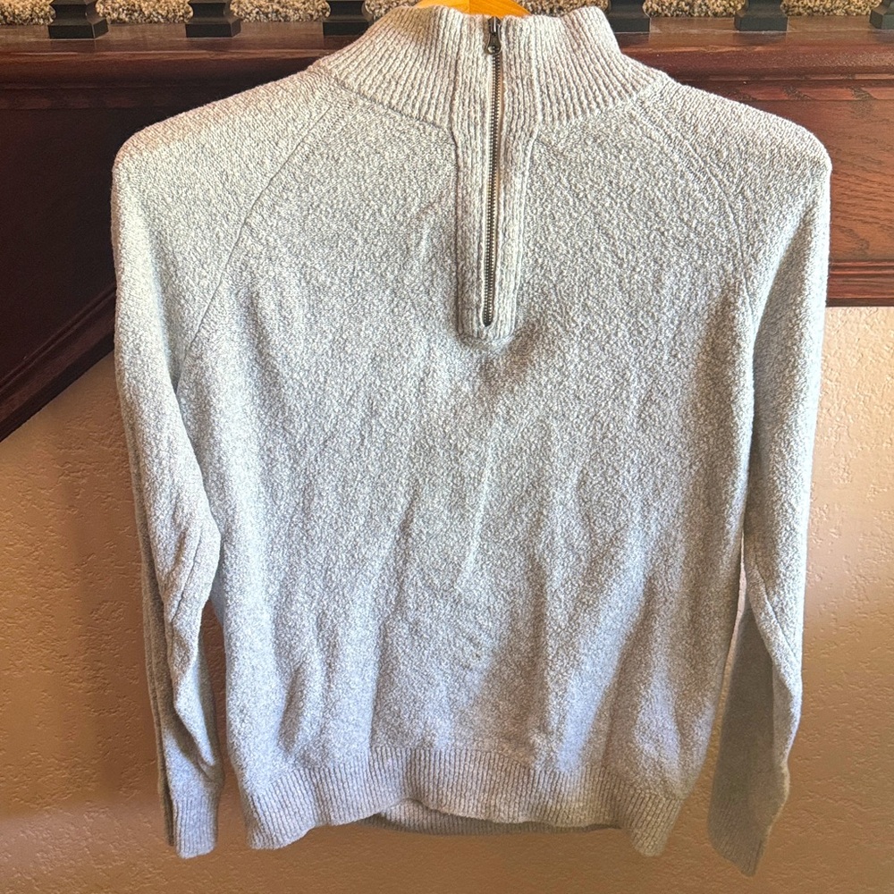 Banana Republic Women’s Medium Light Gray 1/4 Zip-Up Long Sleeve Sweater Top